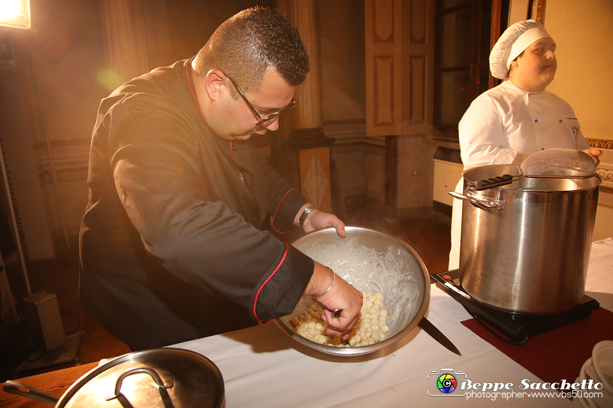 VBS_1255 - Fiera Nazionale del Tartufo e dei Santi 2022.jpg